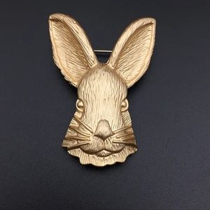 BUNNY RABBIT brooch pin matte gold vintage style Victorian elegant New